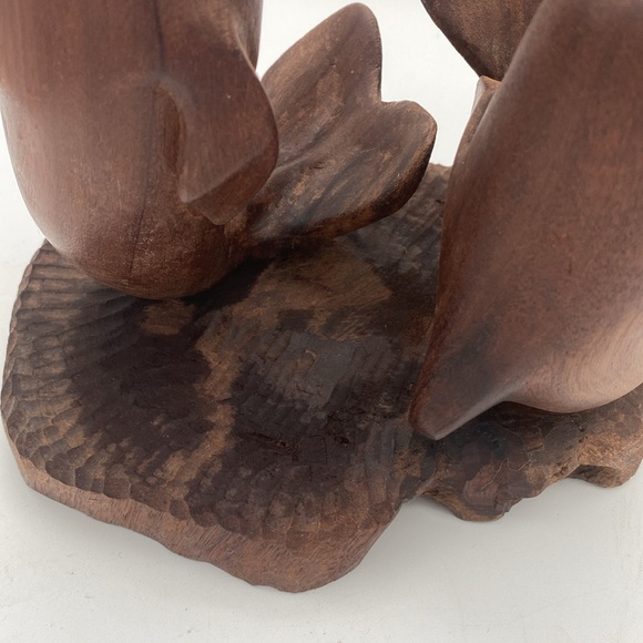 VTG Handcrafted carved wood dolphins playing with ball 10x8” - Picture 10 of 12
